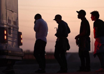 La violencia y extorsión de los “narcocoyotes” a la que deben hacer frente los migrantes que quieren llegar con vida a EE.UU.