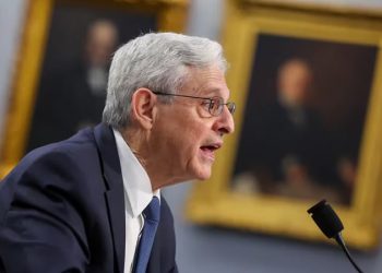 Cárteles mexicanos son más ricos que algunos países, asegura fiscal de EEUU