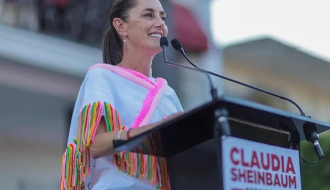 Oposición es 'vendepatrias', no tienen otra palabra: Sheinbaum; 'bola de corruptos'