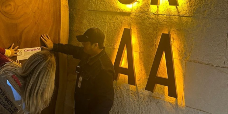 Funcionaria de Guaymas es amenazada de muerte por clausurar un bar en Sonora; pide ayuda al gobernador Durazo