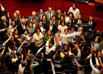 Senado cancela entrega de Medalla de Honor por falta de quórum