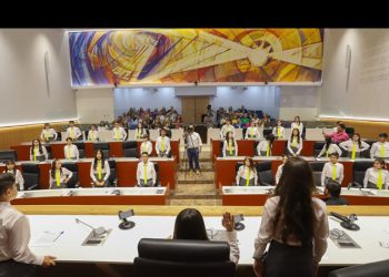 Demandan niños diputados promover programas de desarrollo infantil y más tiempo a la clase de educación física