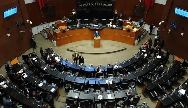 Senado aprueba reforma a la Ley de Amparo con mayoría de Morena