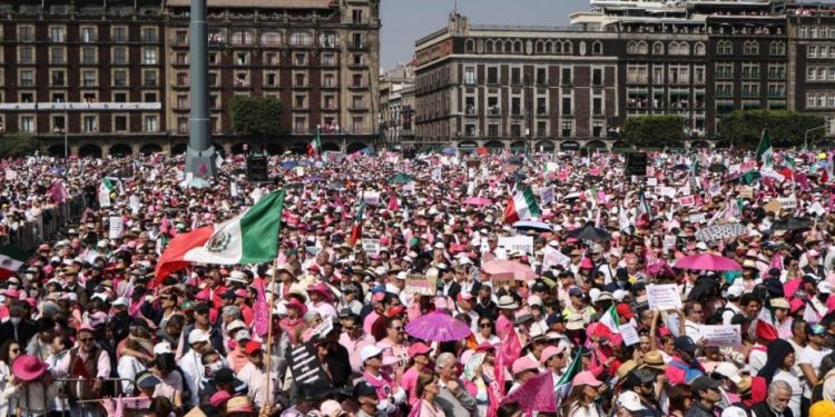 Alista Morena denuncia ante el INE contra marcha por la democracia de la Marea Rosa