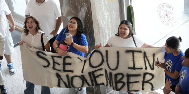 Arizona: Sigue batalla legal sobre incluir iniciativa fronteriza en boleta electoral