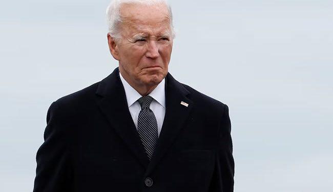 Biden se abre a reconsiderar su candidatura ante la presión de los líderes demócratas