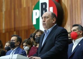 Impulsará Moreira dejar de pagar Fobaproa y reducción a comisiones bancarias