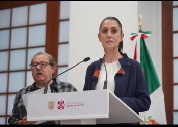 Paco Ignacio Taibo II se mantendrá al frente del Fondo de Cultura Económica, anuncia Sheinbaum