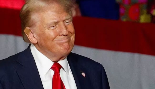 Donald Trump, en su primer mitin tras la retirada de la candidatura de Biden: “¡Kamala, estás despedida!”