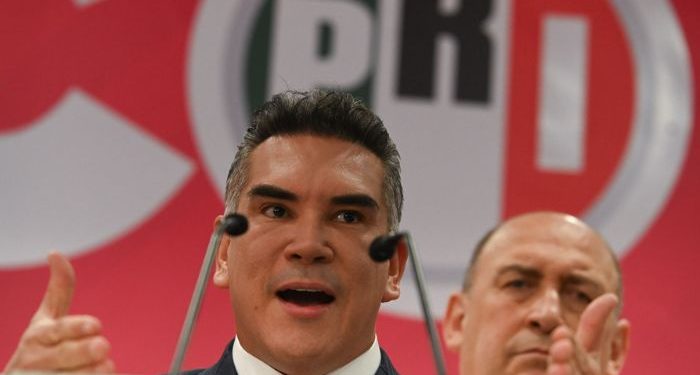 Quiénes son los viejos priistas de élite que intentan poner freno a Alejandro Moreno