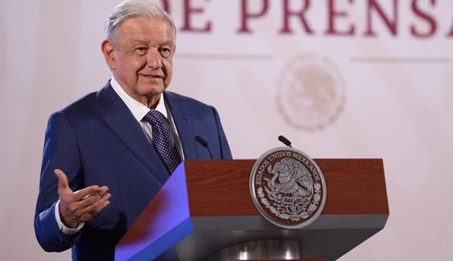 AMLO advierte con dar a conocer “casos parados” en el Poder Judicial sobre pago de impuestos de grandes empresas