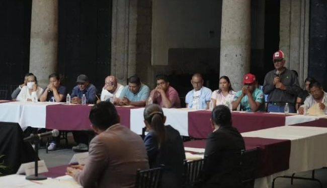 “No se nos va a olvidar”: Sheinbaum ofrece a padres de los 43 caminar juntos por la verdad