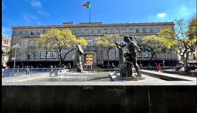 Congela SCJN amparos contra reformas a concesiones de minería y agua