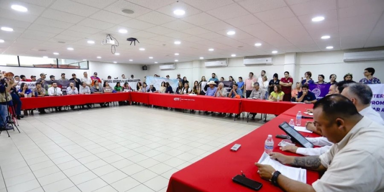 El Colegio de Veterinarios de Sonora analizará iniciativa para una Ley de Protección y Bienestar Animal