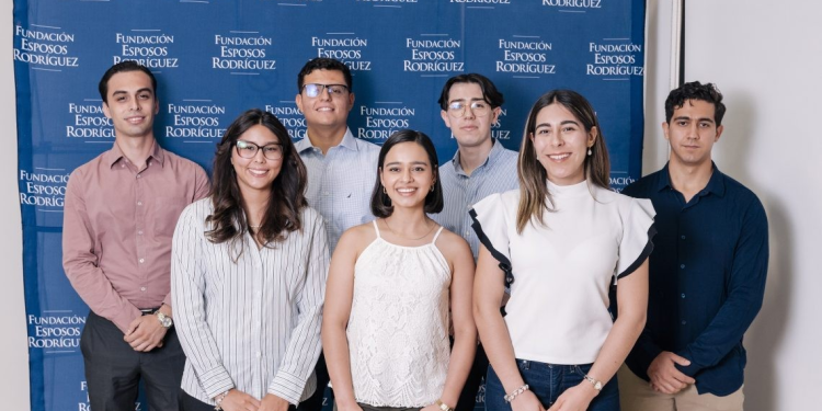 Presentación seleccionados de la Beca de Excelencia edición 2024