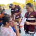Entrega diputada Karina Zárate lentes a vecinos de la colonia Urbi Villa del Prado