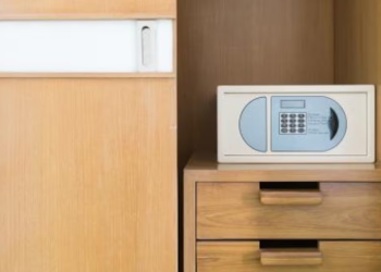 Hombres armados irrumpen en domicilio de residencial y se llevan dos cajas fuertes en Hermosillo