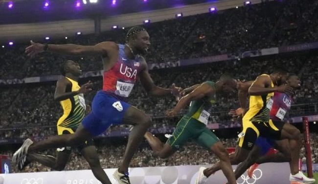 Noah Lyles, campeón de los 100 metros olímpicos por cinco milésimas de segundo