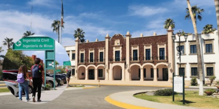 Regresan 45 mil universitarios a las aulas en Sonora