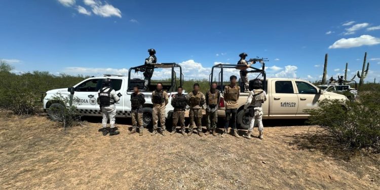 Caen seis sujetos con armas largas, cargadores y cartuchos en Sonora