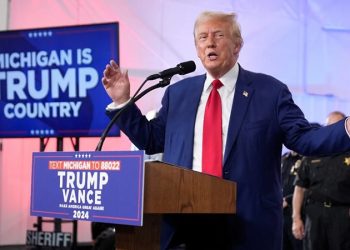 Amenaza Trump con suspender relaciones con México de volver a Casa Blanca