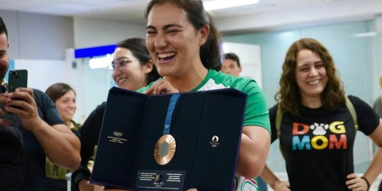 Juegos Olímpicos: Alejandra Valencia vuelve a casa tras conseguir la medalla de bronce en París 2024