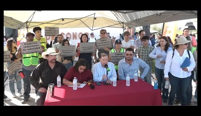 Protestan alumnos, maestros y trabajadores de la escuela de Agricultura y Ganadería de la UNISON
