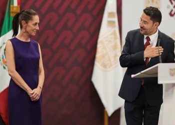 Sheinbaum suma a Martí Batres a su gabinete presidencial: ‘Se va a venir a trabajar conmigo’