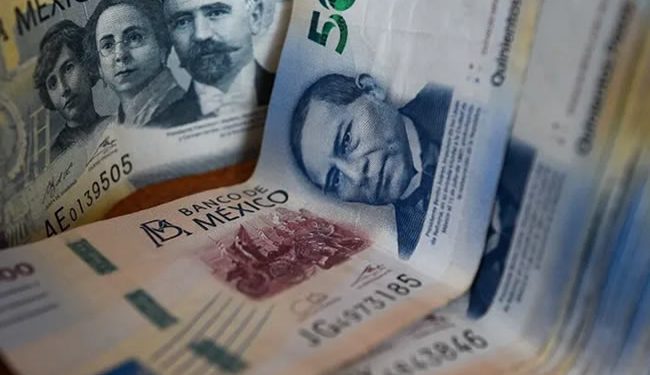Peso retrocede frente al dólar: llega a $20.20 y toca su nivel más alto desde 2022