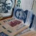 Peso retrocede frente al dólar: llega a $20.20 y toca su nivel más alto desde 2022