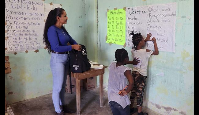 La educación de México, ‘al borde del abismo’: Gilberto Guevara