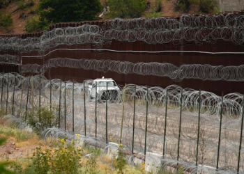 Arrestos en la frontera sur de EU caen 33% en julio, su nivel más bajo en 46 meses