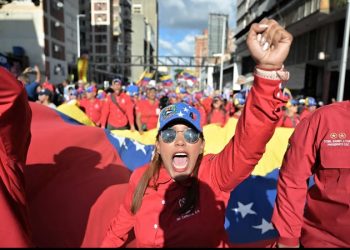 Maduro ofrece entregar “la totalidad” de las actas