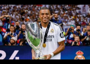 Mbappé debuta en el Real Madrid con gol y título de la Supercopa de Europa