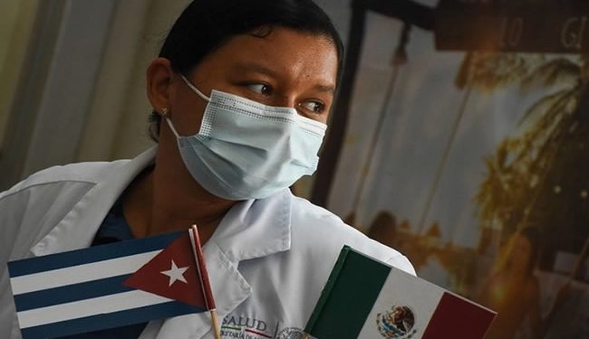 Se incorporarán más especialistas cubanos al IMSS-Bienestar
