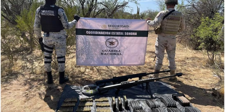 Aseguran en Sonoyta 2 fusiles y 12 bombas para ser lanzadas con dron