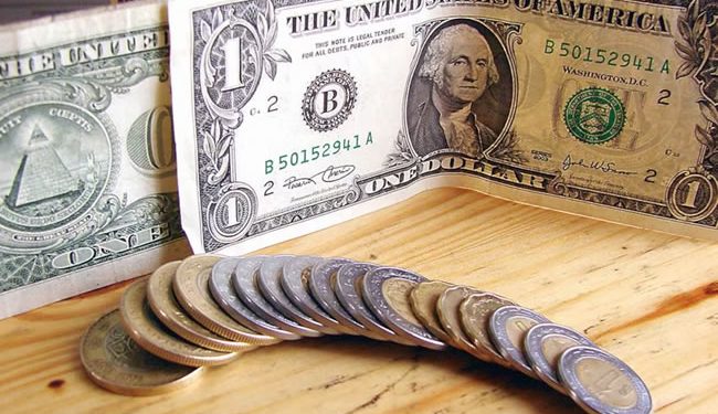 Tras recorte de Banxico a tasa de interés, el peso se recupera del lunes negro y llega a $18.90