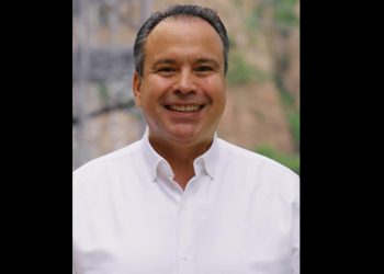 Lidera Toño Astiazarán en el país en el uso de sistema fotovoltaico y ahorros para mejorar servicio de agua potable