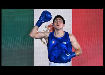 Un bravo Marco Verde se cuelga la medalla de plata en la final de box en los Juegos Olímpicos de París