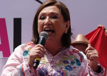 Claudio X. y Xóchitl vuelven a encabezar protesta de la marea rosa, ahora contra la sobrerrepresentación de la 4T