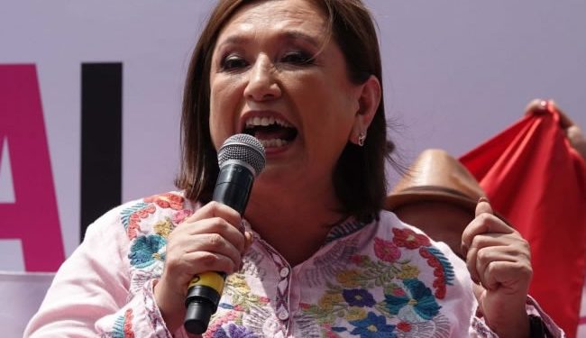 Claudio X. y Xóchitl vuelven a encabezar protesta de la marea rosa, ahora contra la sobrerrepresentación de la 4T