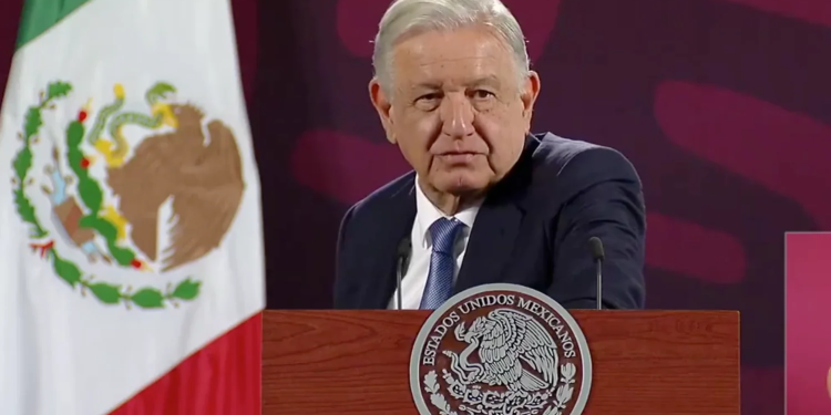 AMLO anuncia “pausa” en la relación con la embajada de EU tras críticas a la reforma judicial