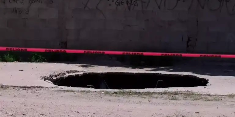 Hombre Ciego Cae en Socavón de un Canal Embovedado en Hermosillo