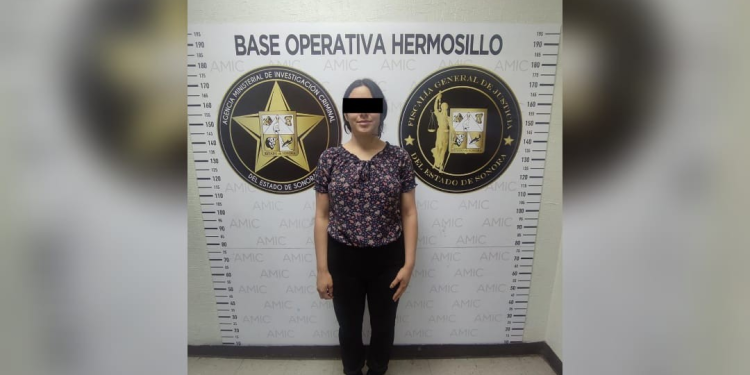Detienen a mujer por atropellar y abandonar a motociclista en vía publica en Hermosillo