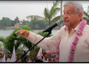 ‘La carpeta azul de Yunes’ y otras acusaciones de corrupción que hizo AMLO en 2017