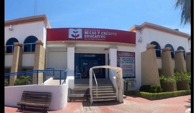 Lanza Gobierno de Sonora convocatoria para las becas a estudiantes de primaria y secundaria del ciclo 2024-2025