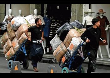 Chinos acaparan locales en el Centro Histórico de la CdMx; pagan triple renta… y tres años por adelantado