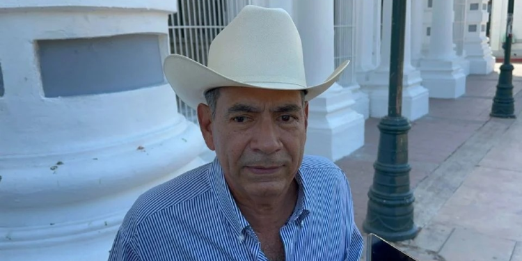 Acuerdan gobierno y ganaderos reforzar seguridad en Sonora tras hechos de violencia