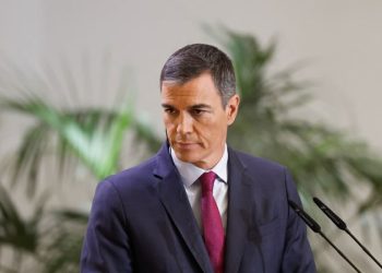 Derecha española defiende a Pedro Sánchez por no acudir a toma de protesta de Sheinbaum