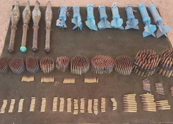 En Sonora, Guardia Nacional y Ejército Mexicano aseguran granadas para lanzacohetes, artefactos explosivos para dron y cartuchos útiles